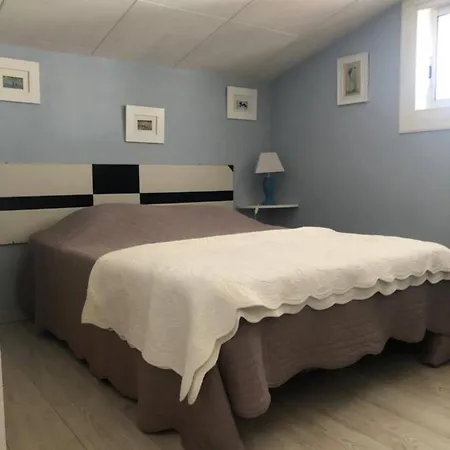 Holiday home Casa Acogedora De 2 Plantas Empuriabrava