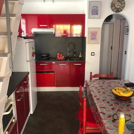Casa Acogedora De 2 Plantas * Empuriabrava